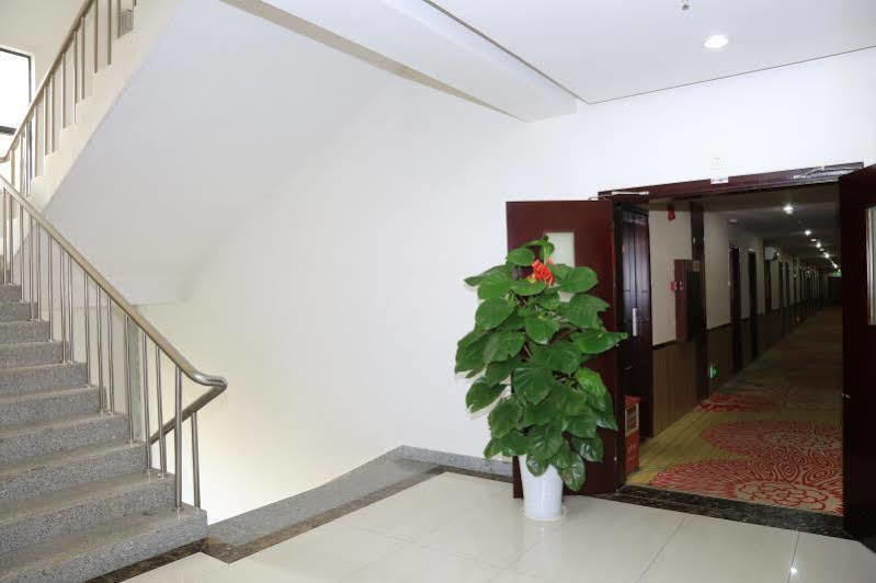 Yongchun Hotel Zhuhai Bagian luar foto